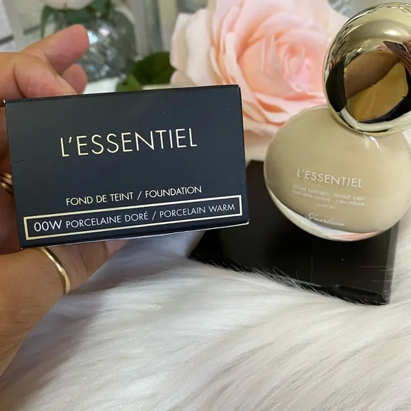 Guerlain L'esentiel natural glow foudation 16H wear COLOR PORCELAIN WARM 1 FL OZ - Picture 6 of 7